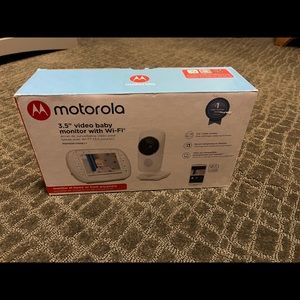 Motorola 3.5” Video Baby Monitor with Wifi